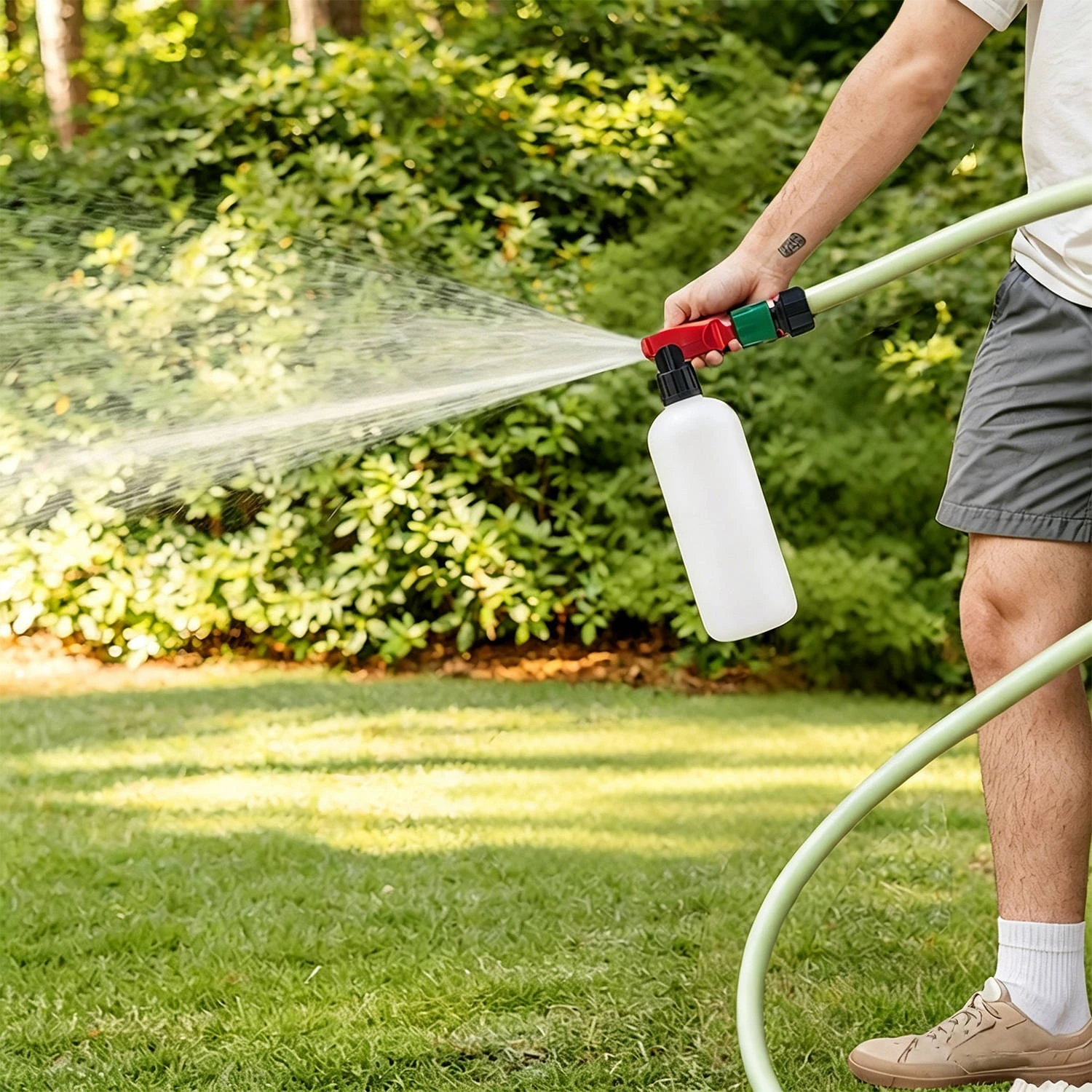 Mehrmuster-Spr&uuml;hd&uuml;sen-Schlauchendspr&uuml;her mit Schaumspray f&uuml;r die Reinigung und Detaillierung im Au&szlig;enbereich